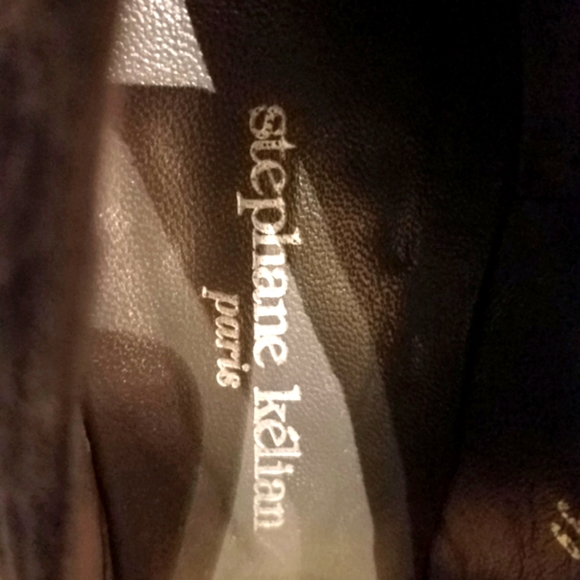 Stephane Kelian "Versailles" Suede Pumps. France. - Picture 3 of 6